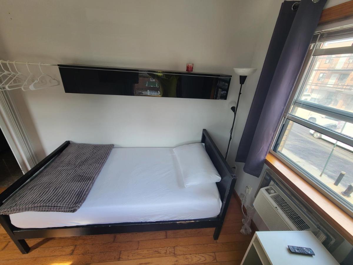 Single Bed Space For Traveler Privatunterkunft